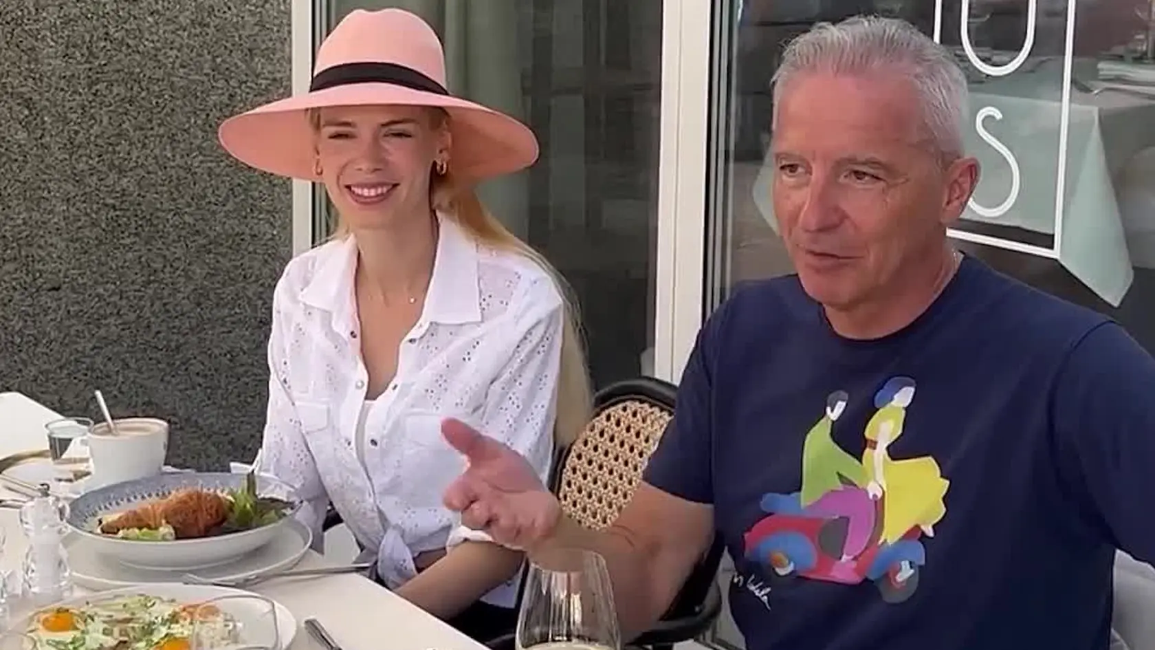 Vašo Mika sa po roku pochválil RODINKOU: Pozrite na jeho mladú manželku Kristínu