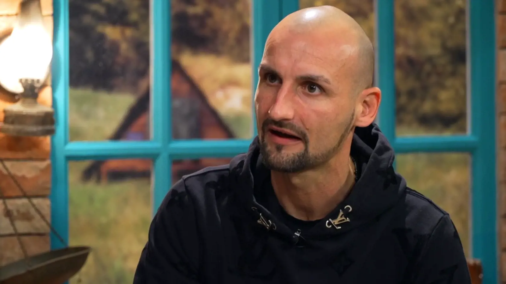 Andrej, ktorý odstúpil z Farmy, v relácii Farma Xtra.