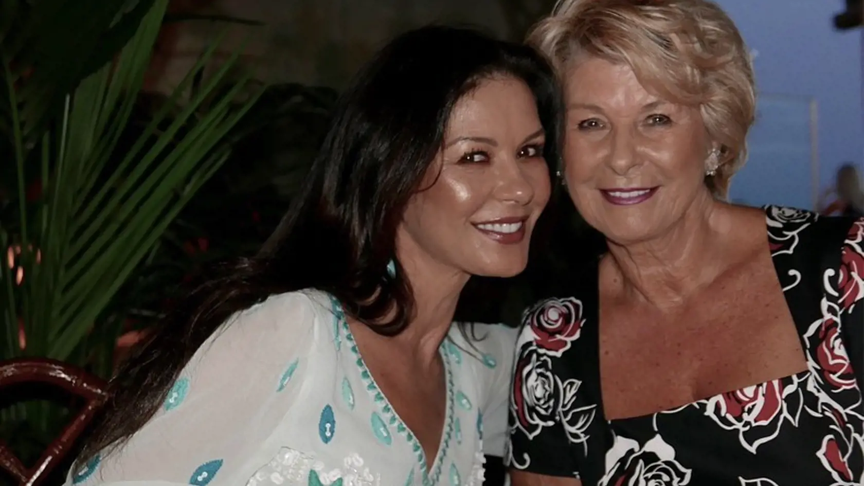 Catherine Zeta-Jones s mamou