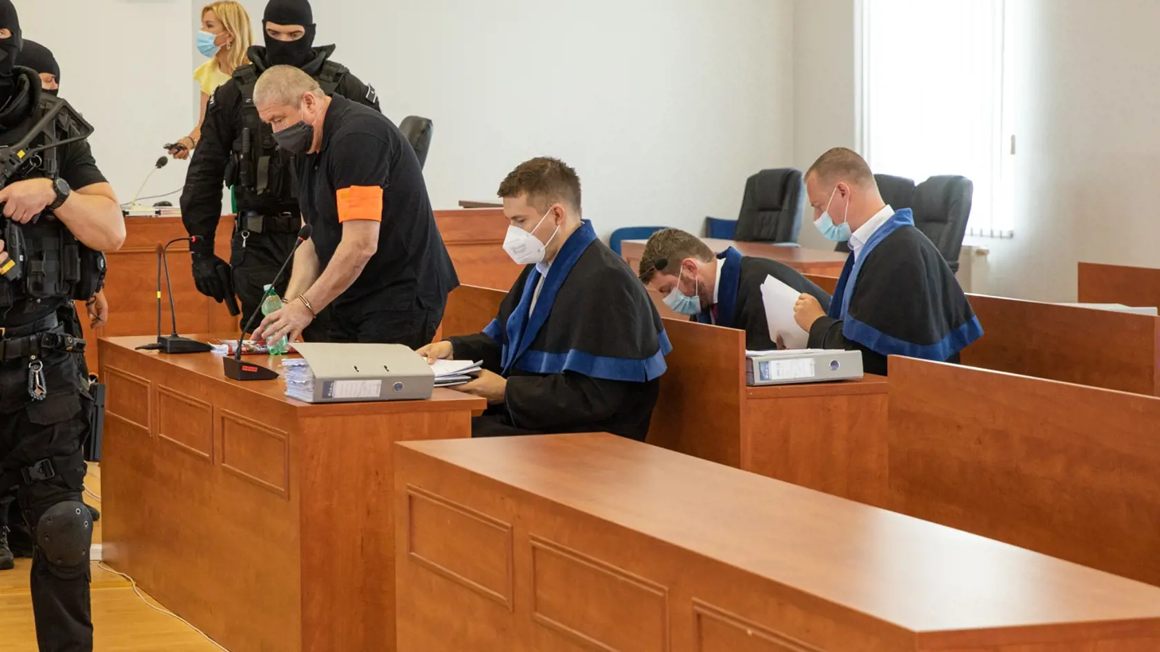 Na snímke je bývali špeciálny prokurátor Dušan Kováčik ktorý je podozrivý, že sa nechal v lete 2017 podplatiť mafiou a za 50-tisíc eur pomohol s prepustením bosa mafie.