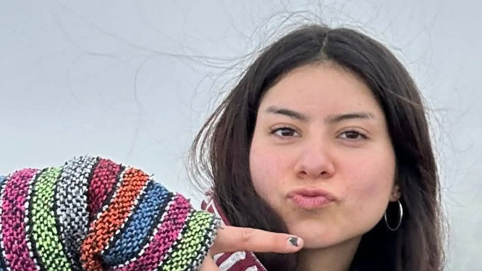 Ana zmizla po tom, ako sa odfotila so skupinou turistov.