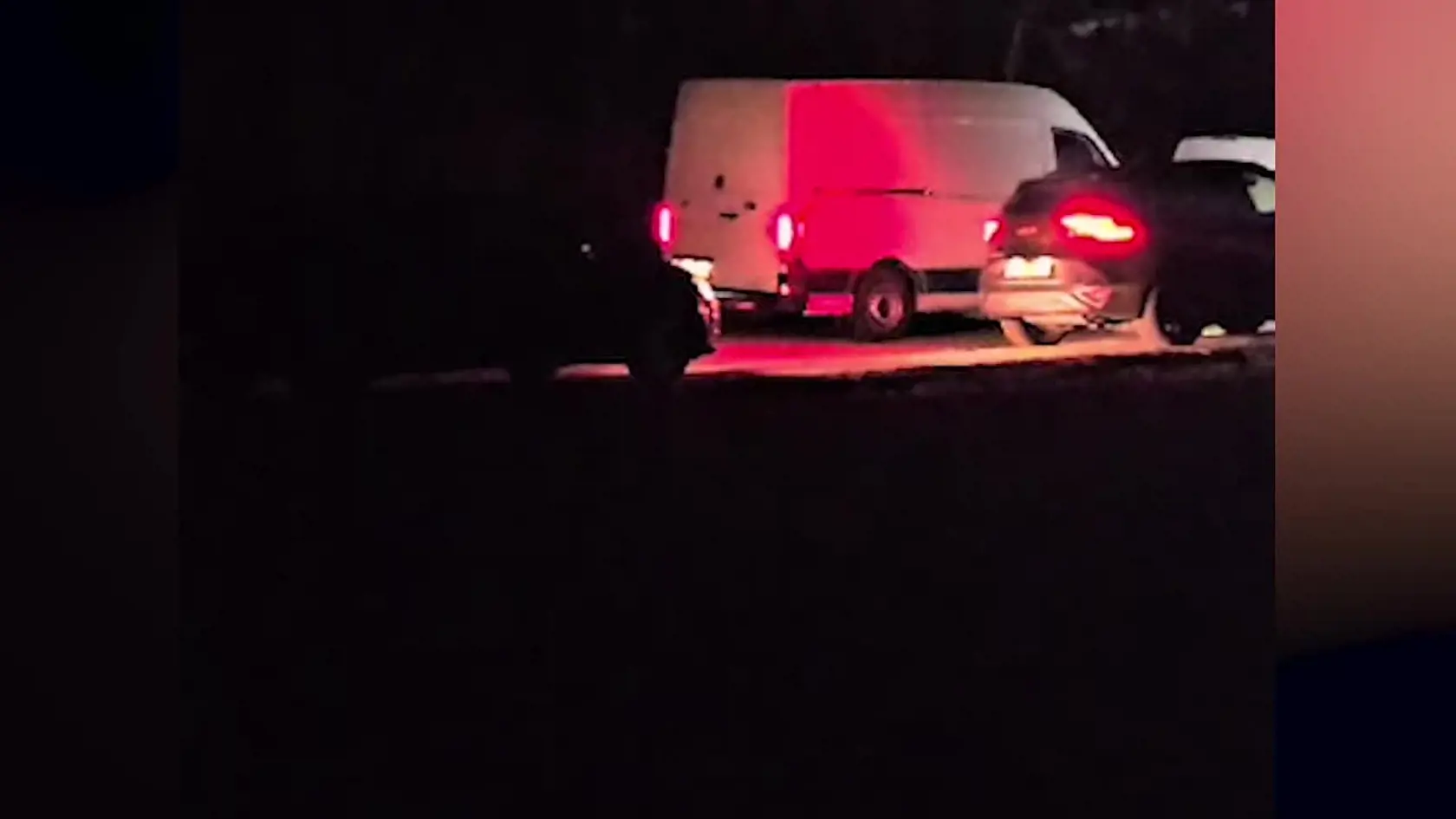 Polícia vyslaná do obce Vydrany v okrese Dunajská Streda, kde bola nájdená osoba bez známok života.
