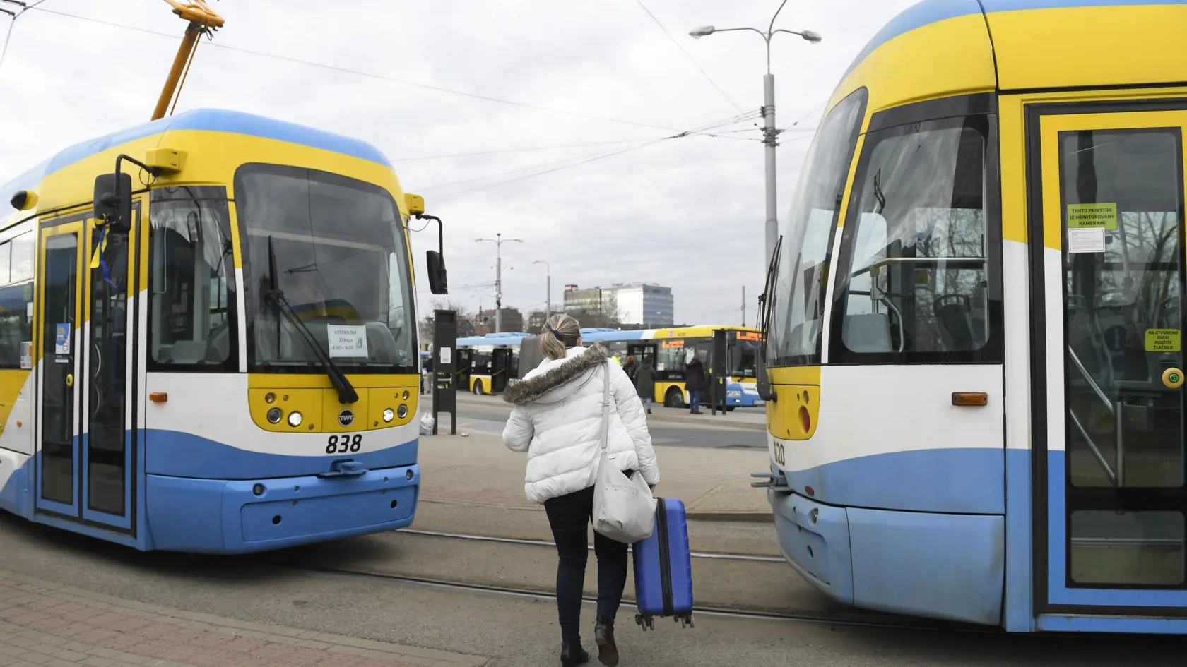 Cestujúci košickou mestskou hromadnou dopravou si od júna tohto roka priplatia.