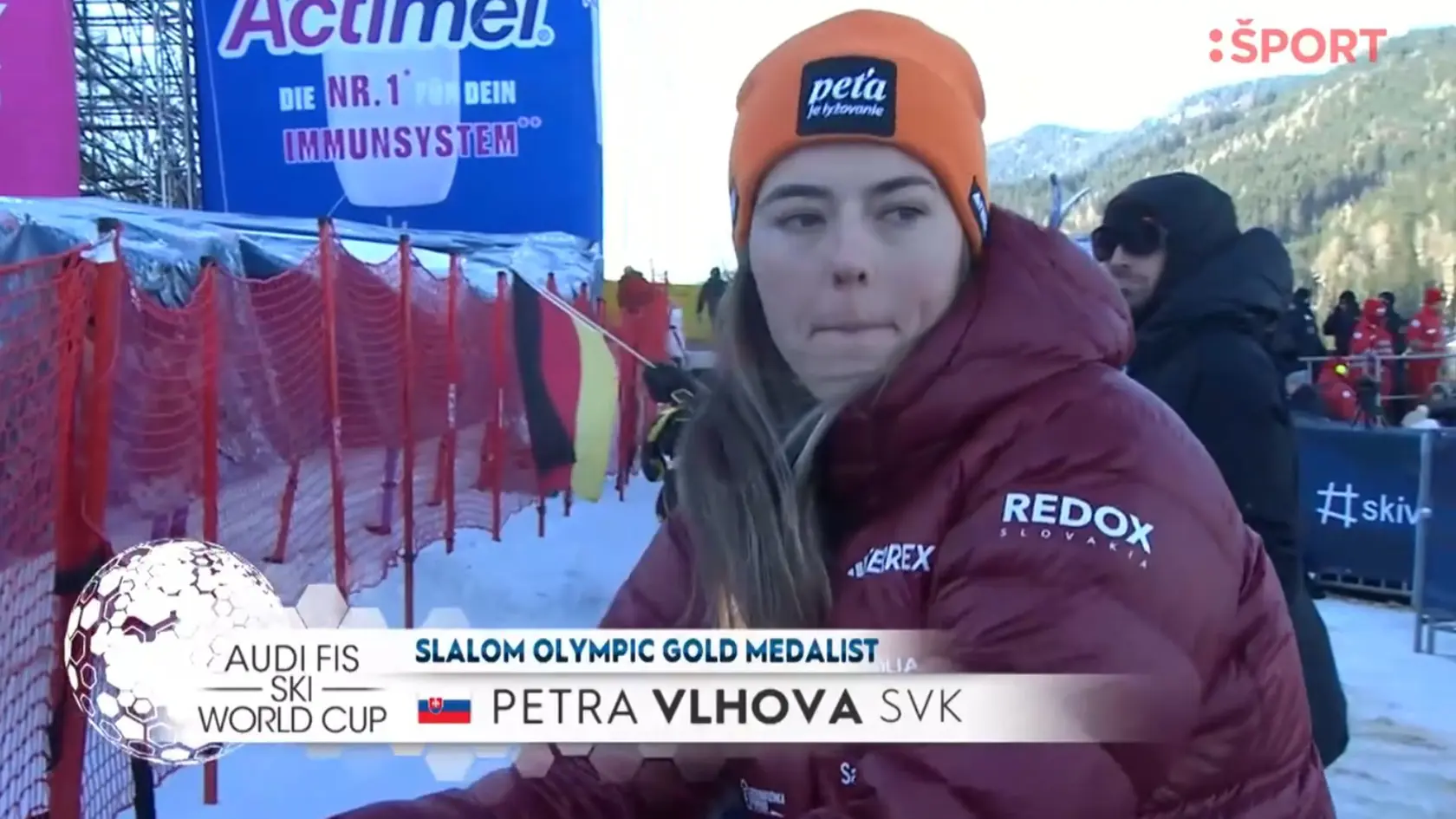 Petra Vlhová prekvapila fanúšikov, keď sa objavila na pretekoch slalomu v Semmeringu.