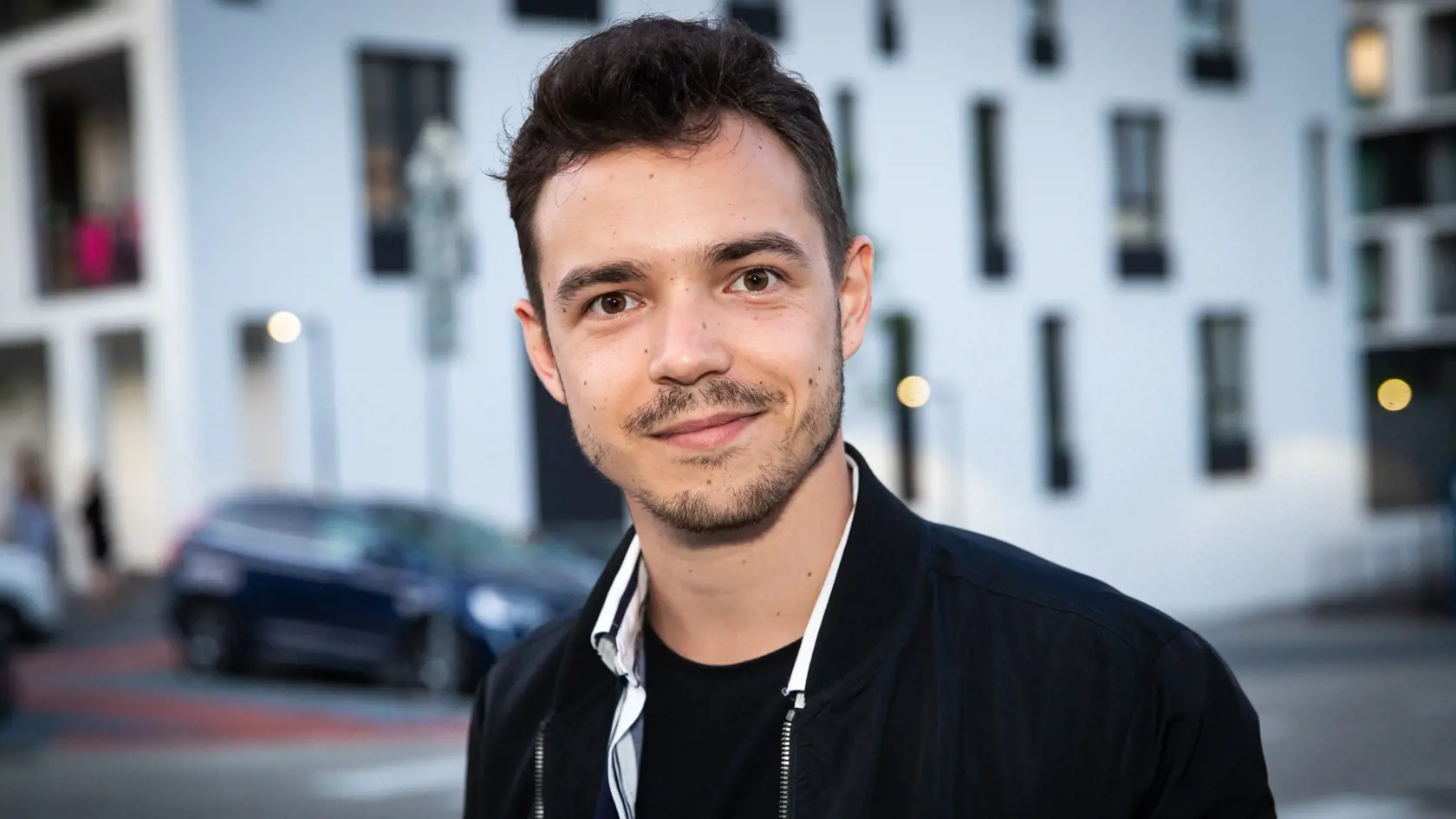 Herec Dávid Hartl.