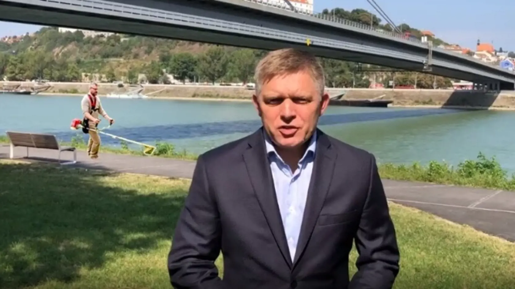 Robert Fico si servítku pred ústa nekládol keď ohodnotil návštevu holandskej europoslankyne na Slovensku.