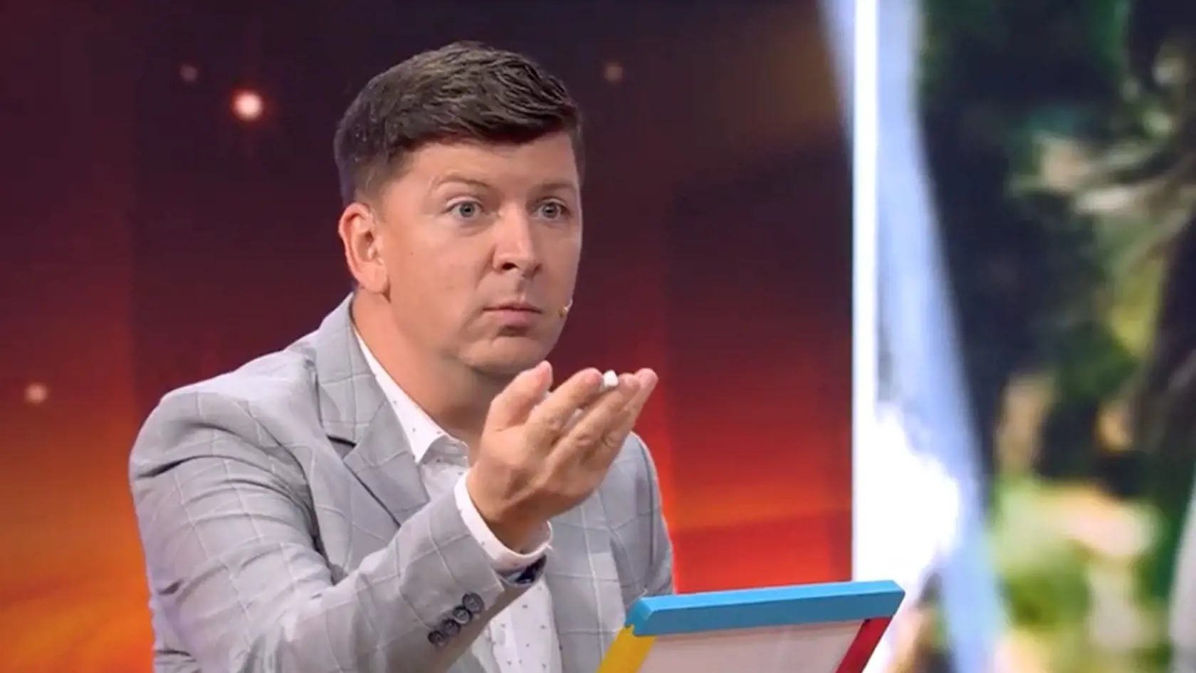 Bičan sa najprv vysmial svojej ruštinárke, potom urazil Eriku Judínyovú. 