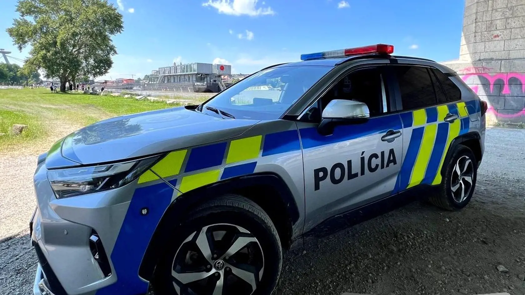 Polícia