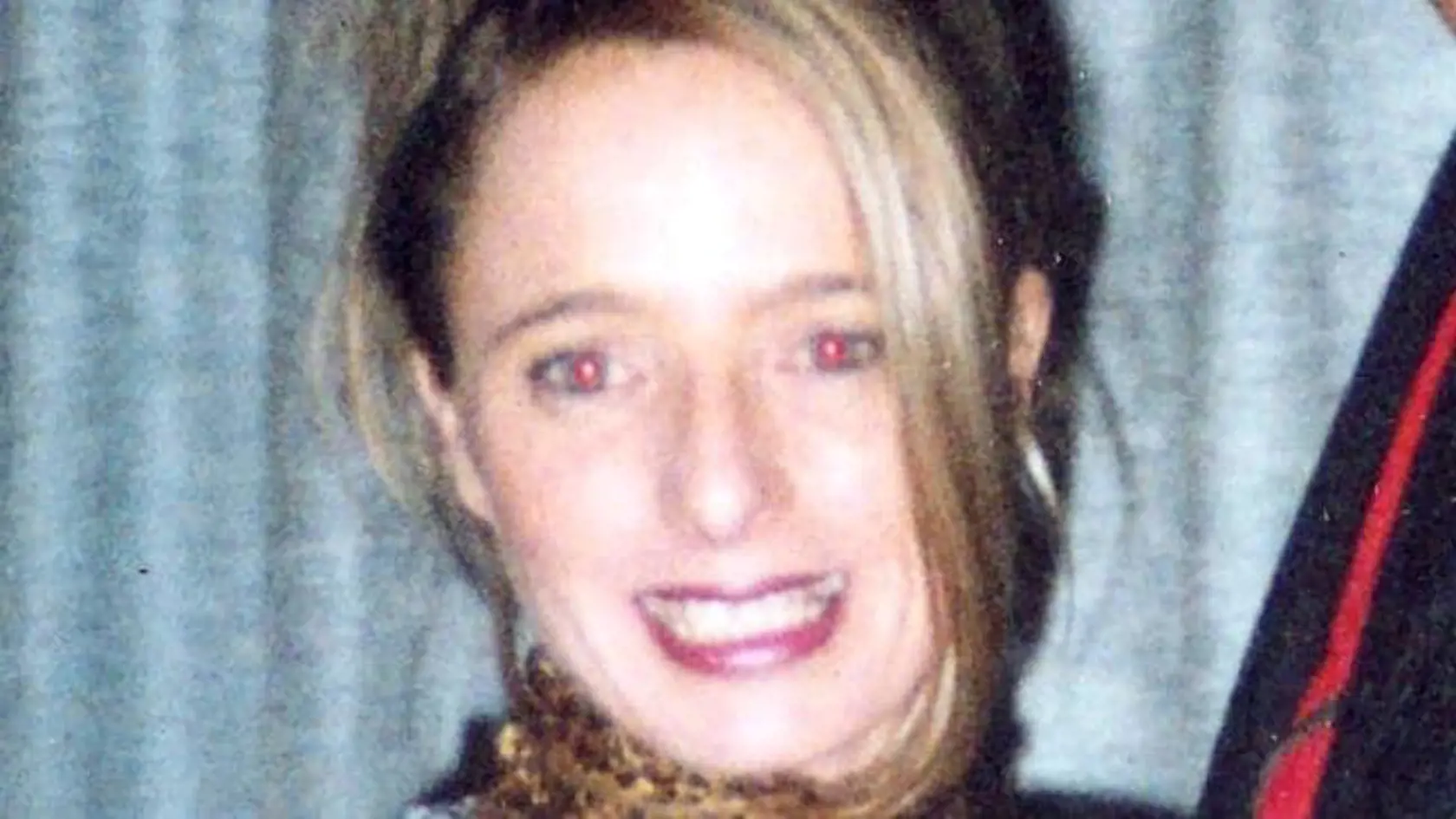 Robyn Lindholm (46)
