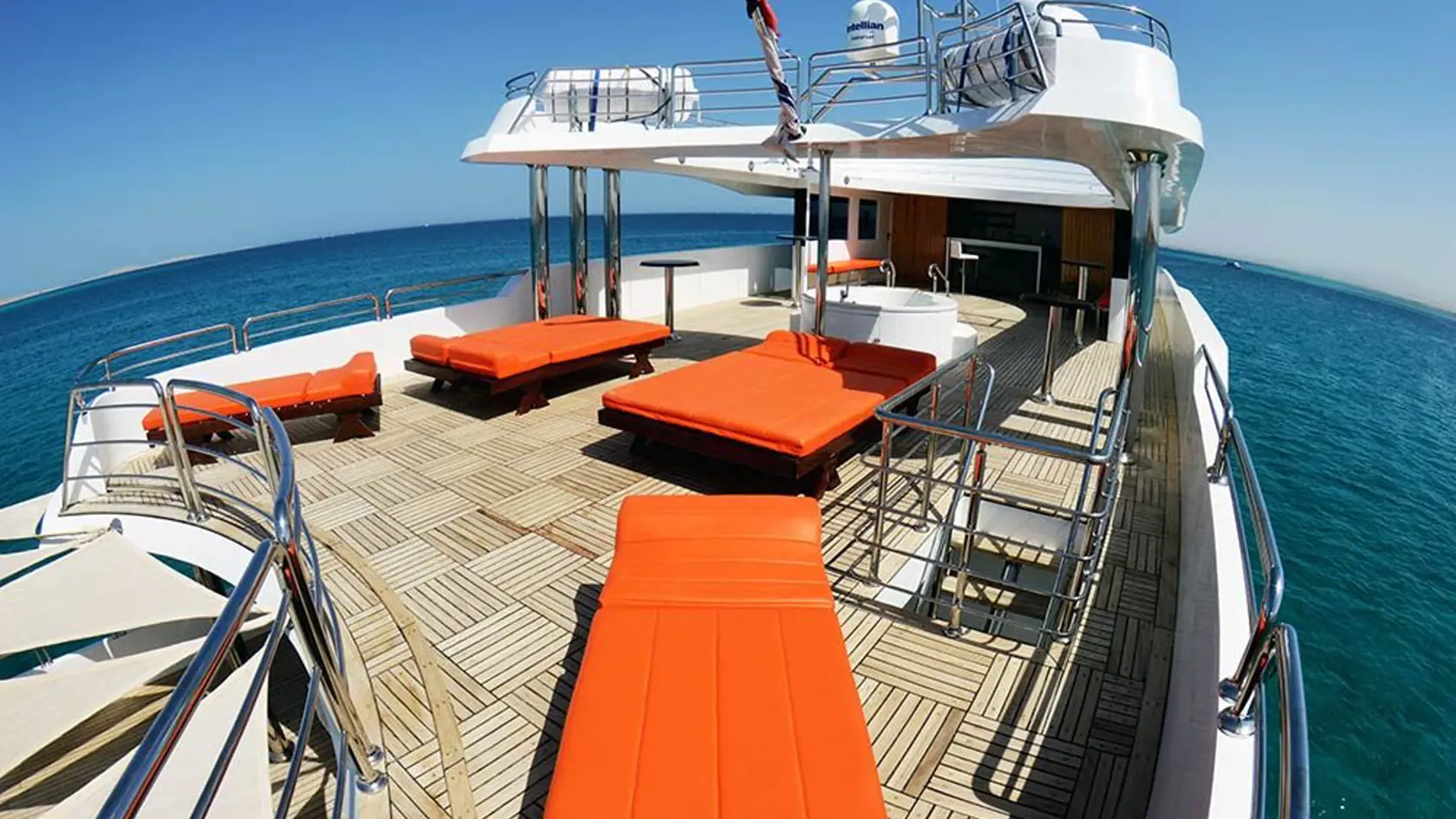 Výletná loď Sea Story: Cestujúci si pred potopením užívali luxusné vybavenie a služby.