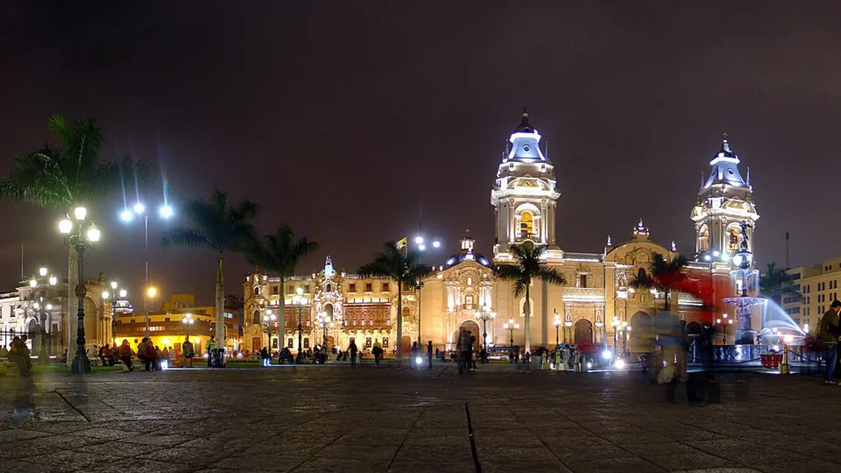 Panoramatická fotografia - Plaza Mayor Lima, Peru.
