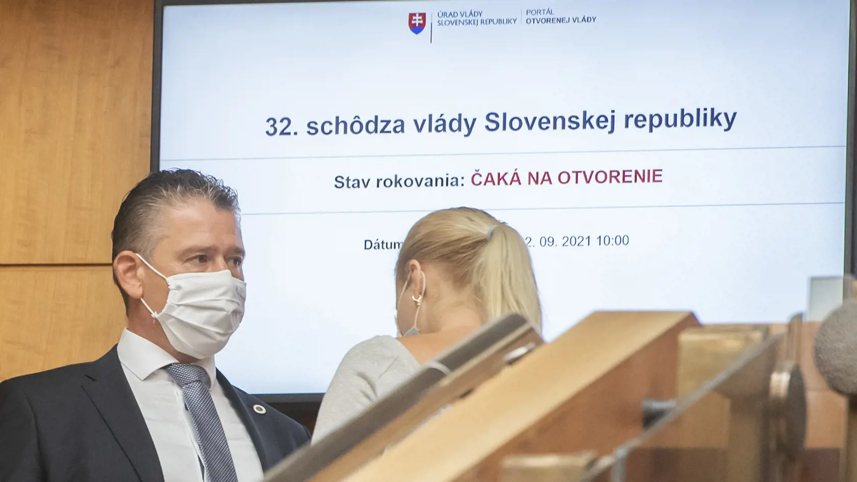 Na snímke minister vnútra SR Roman Mikulec (OĽaNO) pred začiatkom 32. rokovania vlády SR 22. septembra 2021 v Bratislave. FOTO TASR - Martin Baumann