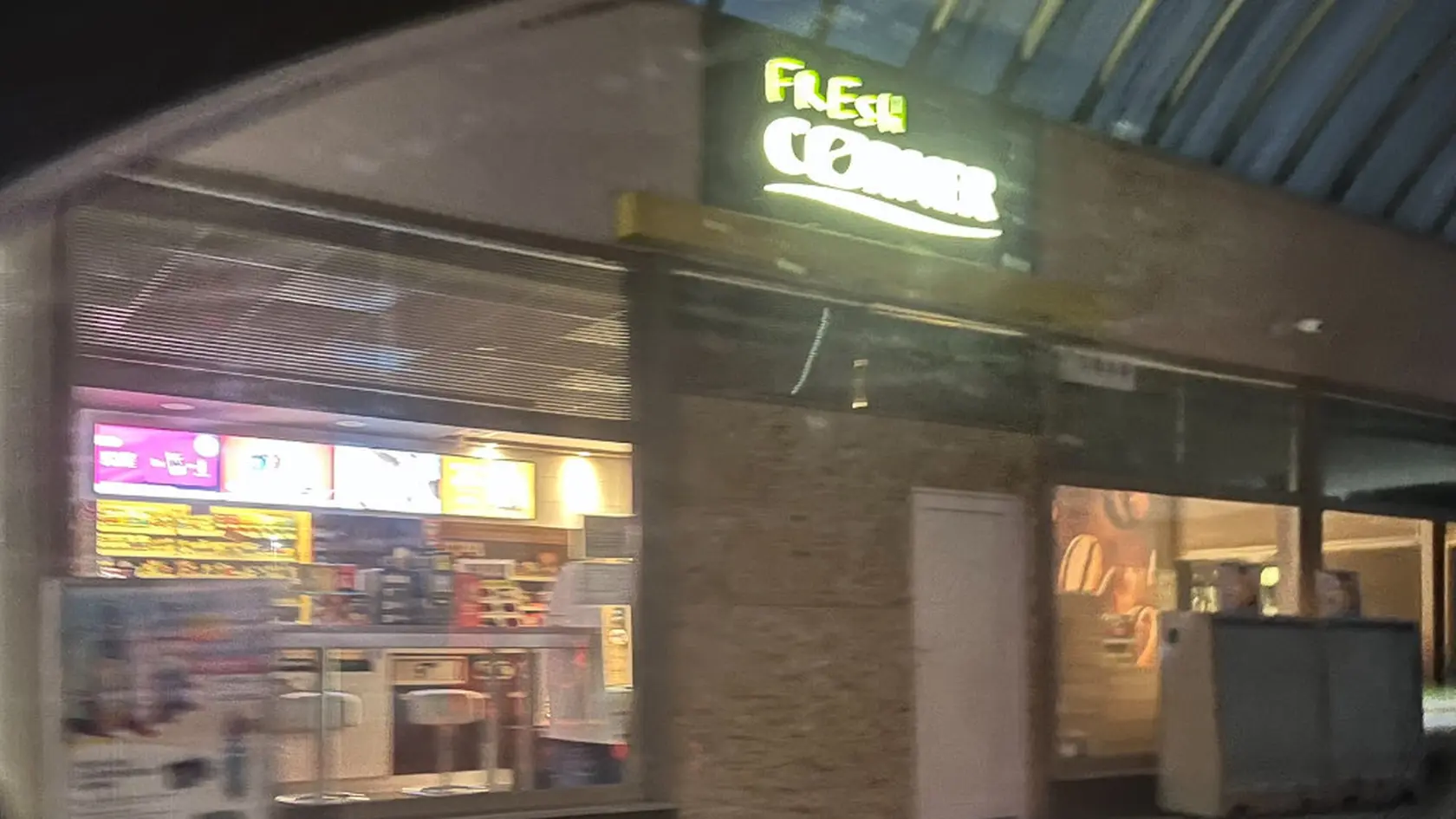 Krádež cigariet na čerpacej stanici v Dunajskej Strede.