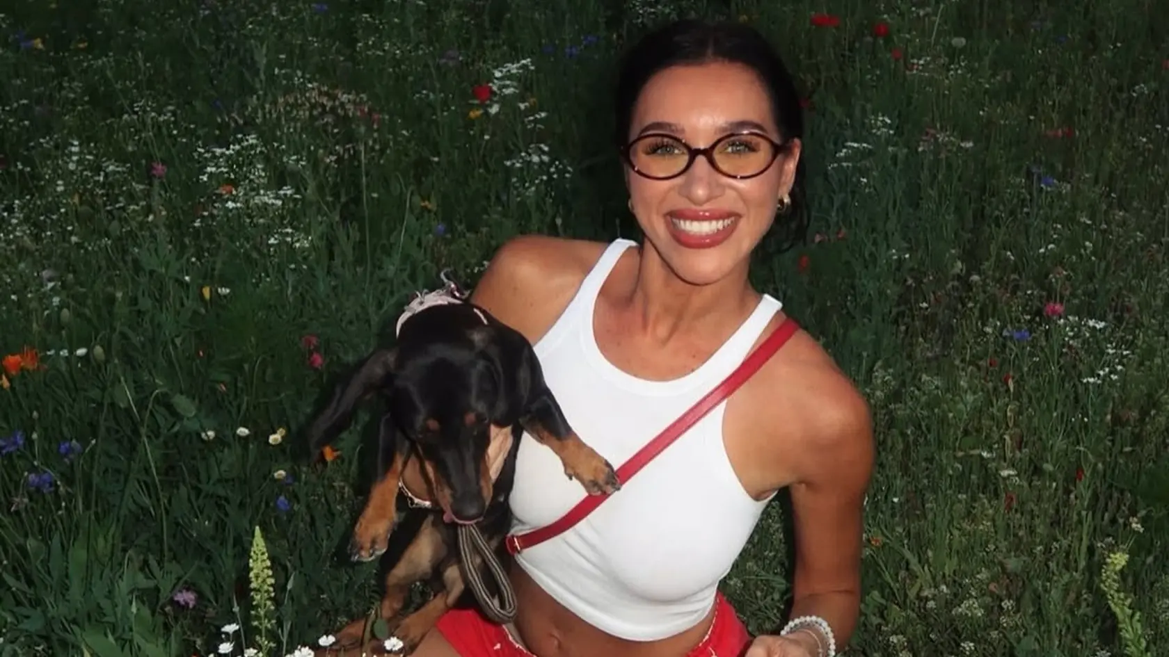 Influencerka Bianka Rumanová so svojim jazvečíkom