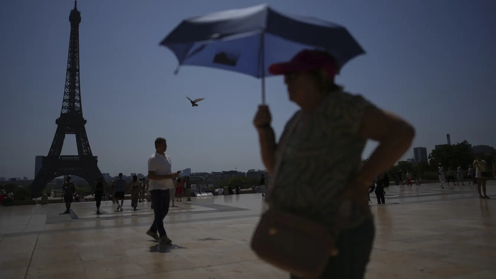 Eiffelova veža patrí k dominantám Paríža.