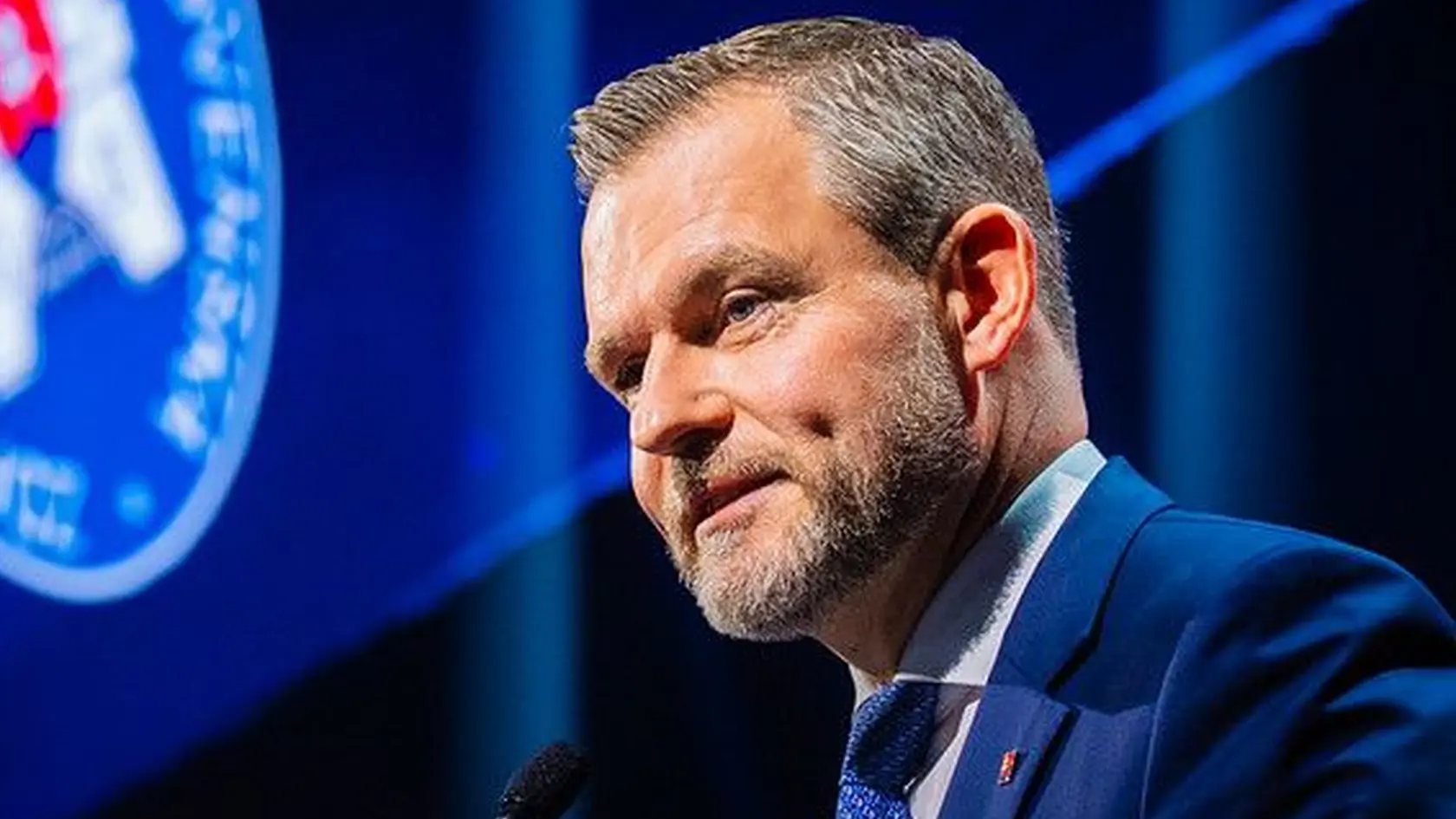 Samospráva i miestna štátna správa musia prejsť zásadnou reformou. Uviedol dnes prezident SR Peter Pellegrini na 37. sneme Združenia miest a obcí Slovenska (ZMOS) v Bratislave.