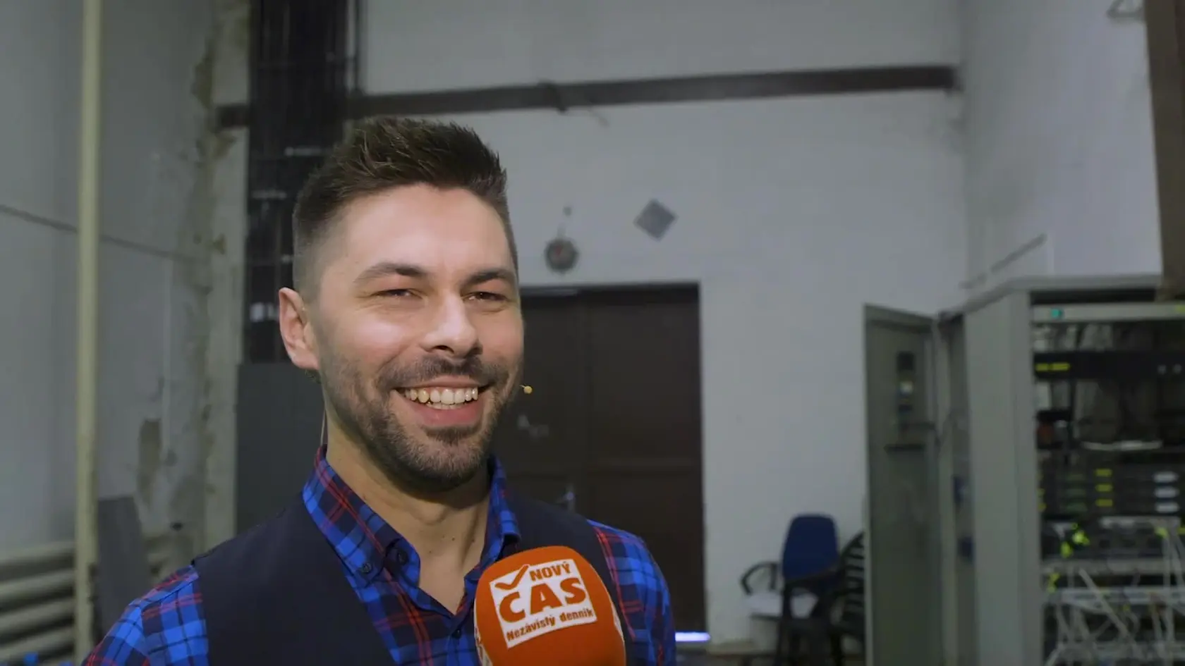 Večný kľuďas Adam Ďurica zmenený na nepoznanie: Táto jedna vec vie speváka vytočiť do vývrtky!