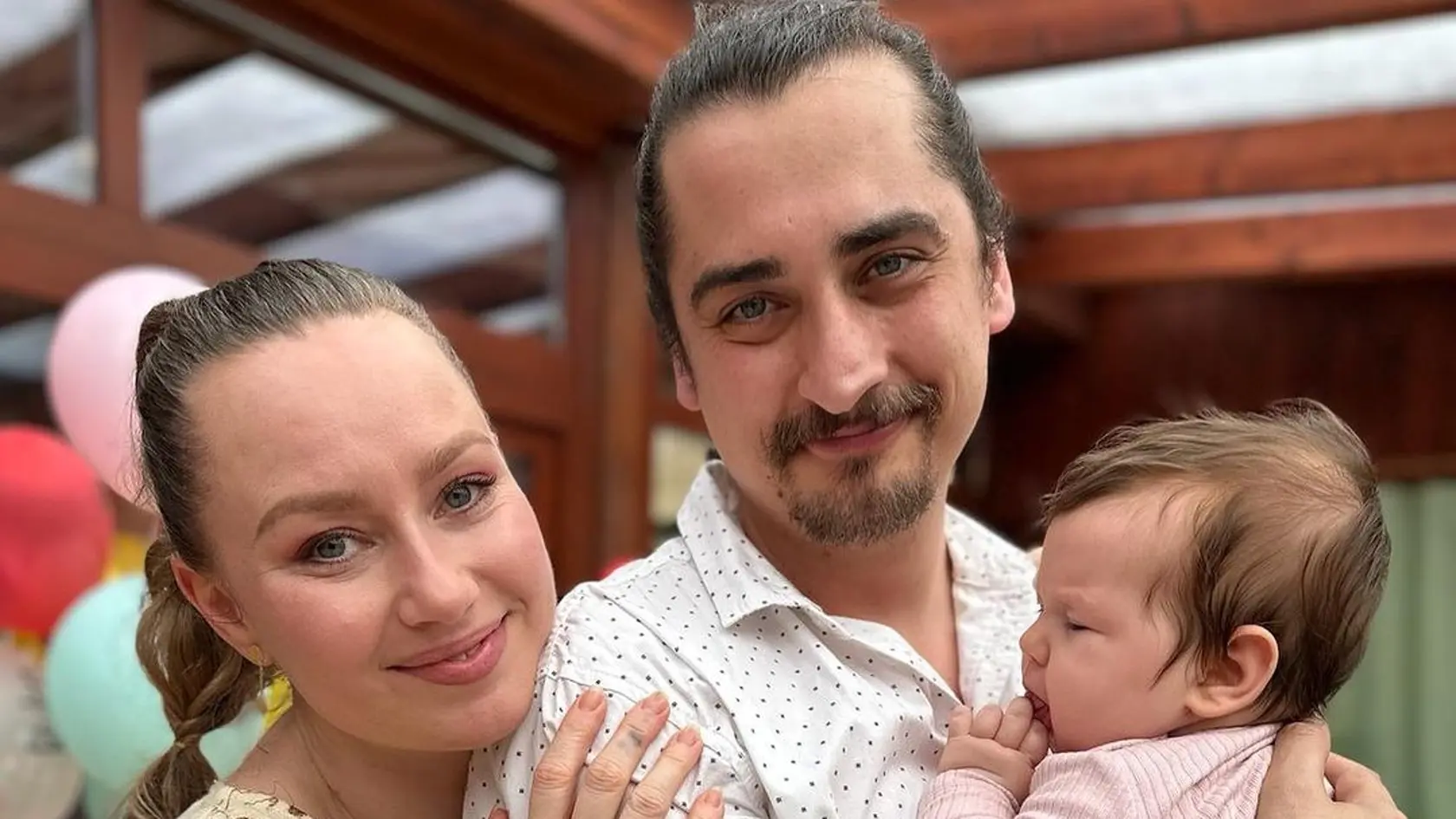 Natália so svojím snúbencom Michalom a ich dcérkou Wilkou Máriou