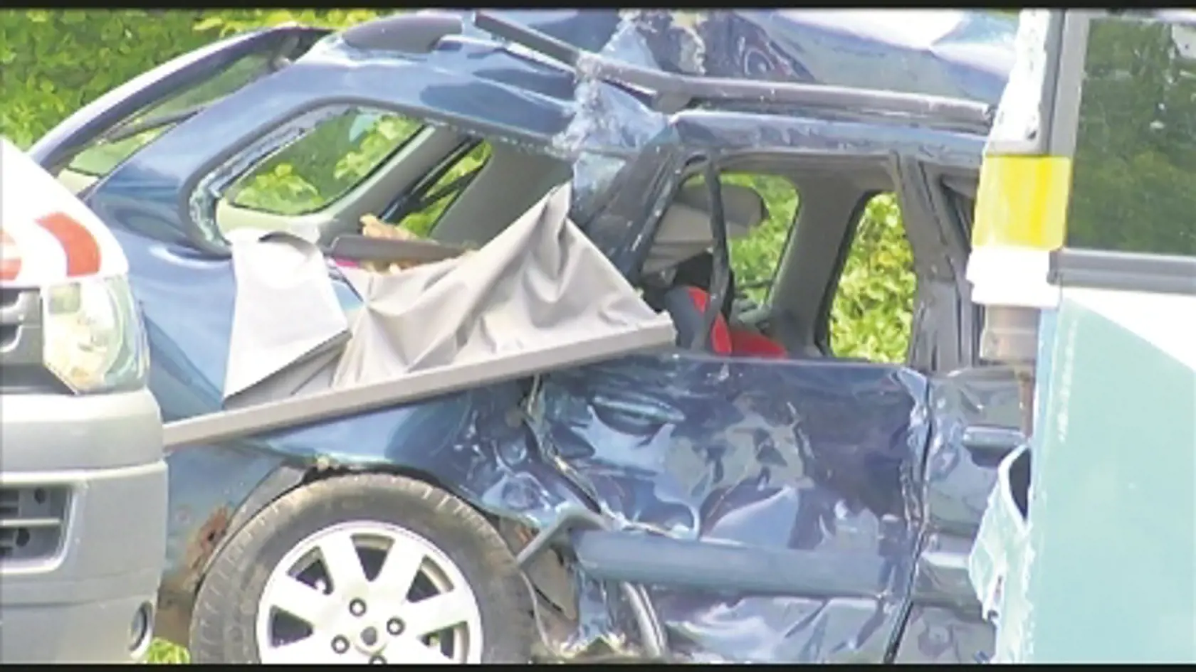 Pri Kavečanoch nabúral Andrej († 36) autom do autobusu. Zahynuli aj jeho dcérka († 5) a synček († 3).