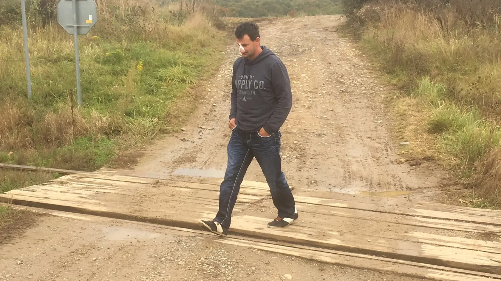 Peter Adamec prežil hrozivú zrážku s vlakom.