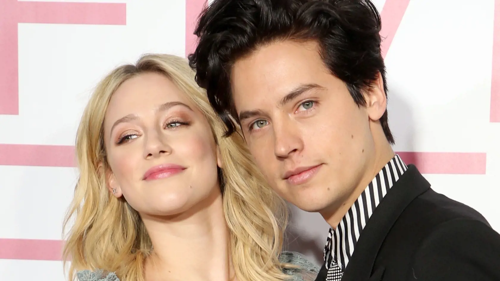 Herci Lili Reinhart a Cole Sprouse