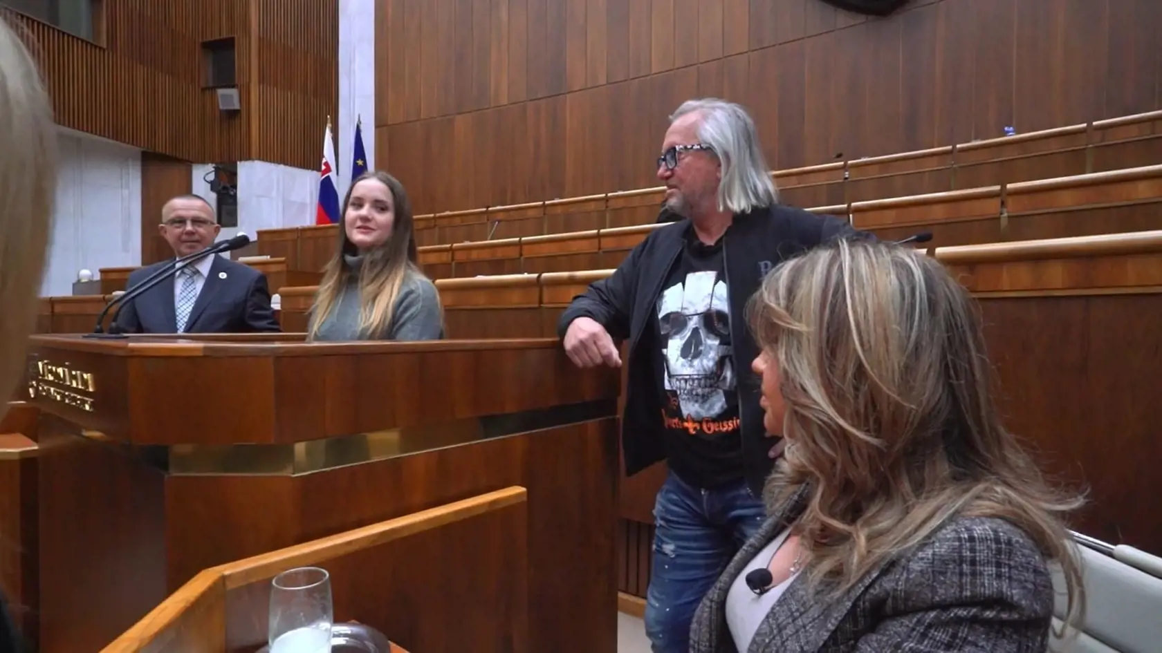 Geissenovci na Slovensku: Prehladka parlamentu