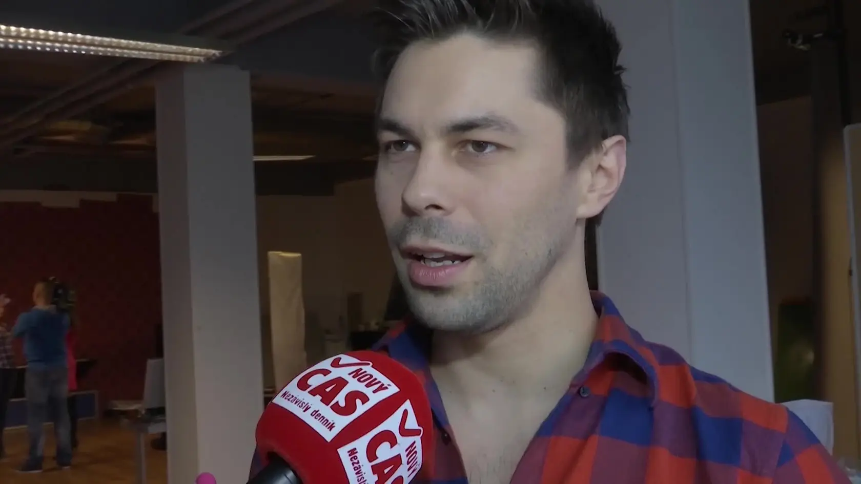 obrazok k videu 31715: Spevák Adam Ďurica: Neísť v sobotu voliť je nezodpovednosť!