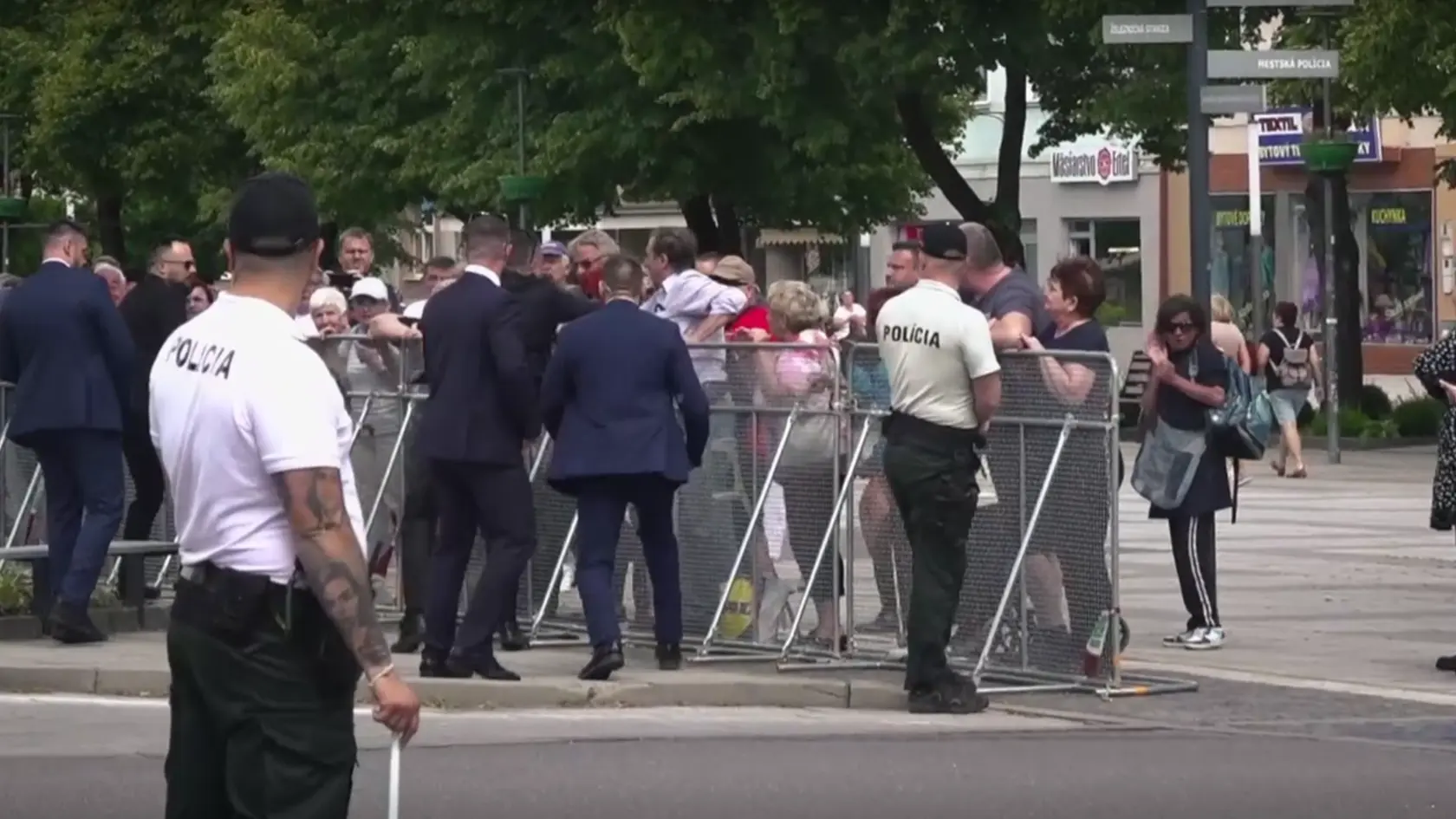 Doteraz nezverejnené zábery vo fínskom dokumente s názvom Slovensko v špirále násilia.