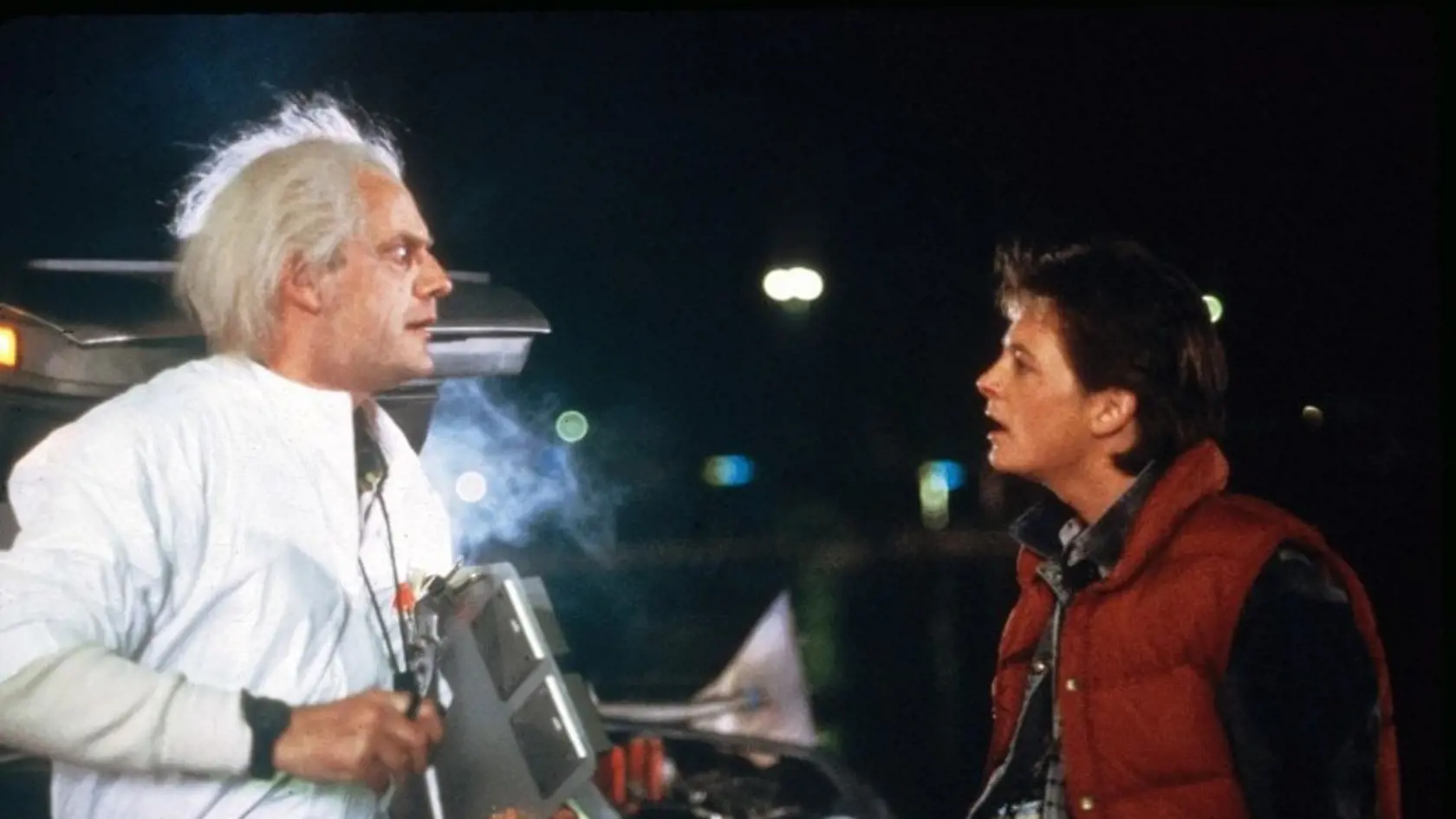 Sci-fi film z roku 1985 v hlavnej úlohe s Christopherom Lloydom a Michaelom J. Foxom sa stal kultovým!