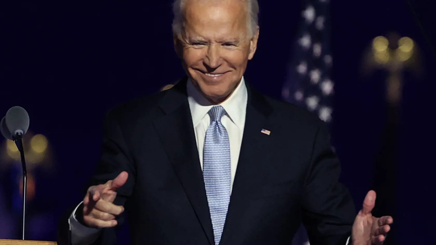 Budem prezidentom, ktorý sa bude usilovať zjednocovať, nie rozdeľovať, vyhlásil v prejave Joe Biden (77), ktorého víťazstvo v prezidentských voľbách má 14. decembra potvrdiť Zbor voliteľov. O niečo horšie to už však bolo v jeho súkromnom živote, ktorý sprevádzali tragédie, keď prišiel o svoju milovanú manželku a dcérku a neskôr aj o syna. Prázdnotu v jeho živote vyplnila Jill Bidenová, ktorá bude od 20. januára stáť po jeho boku ako prvá dáma.