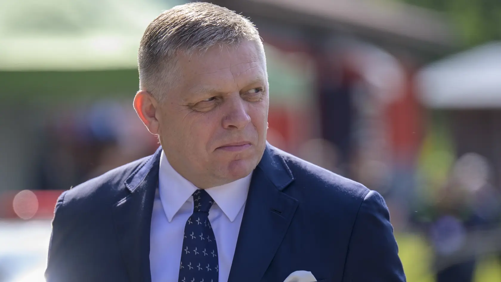 Na snímke predseda vlády SR Robert Fico (Smer-SD) pred výjazdovým rokovaním vlády v Pečovskej Novej Vsi 4. júna 2025.