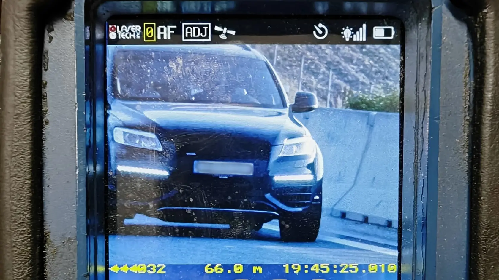 Vodič na ceste R1 v smere do Banskej Bystrice prekročil rýchlosť o 102 km/h.