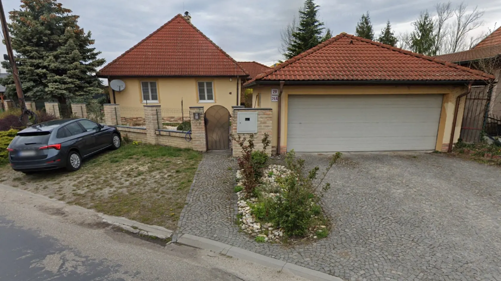 Toto by mal byť dom patriaci ministrovi hospodárstva Petrovi Dovhunovi.