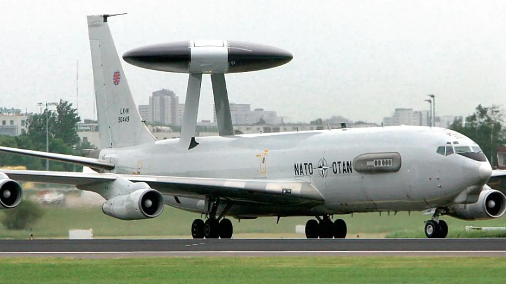 Lietadlo NATO AWACS. Aliancia veľa techniky nemá,