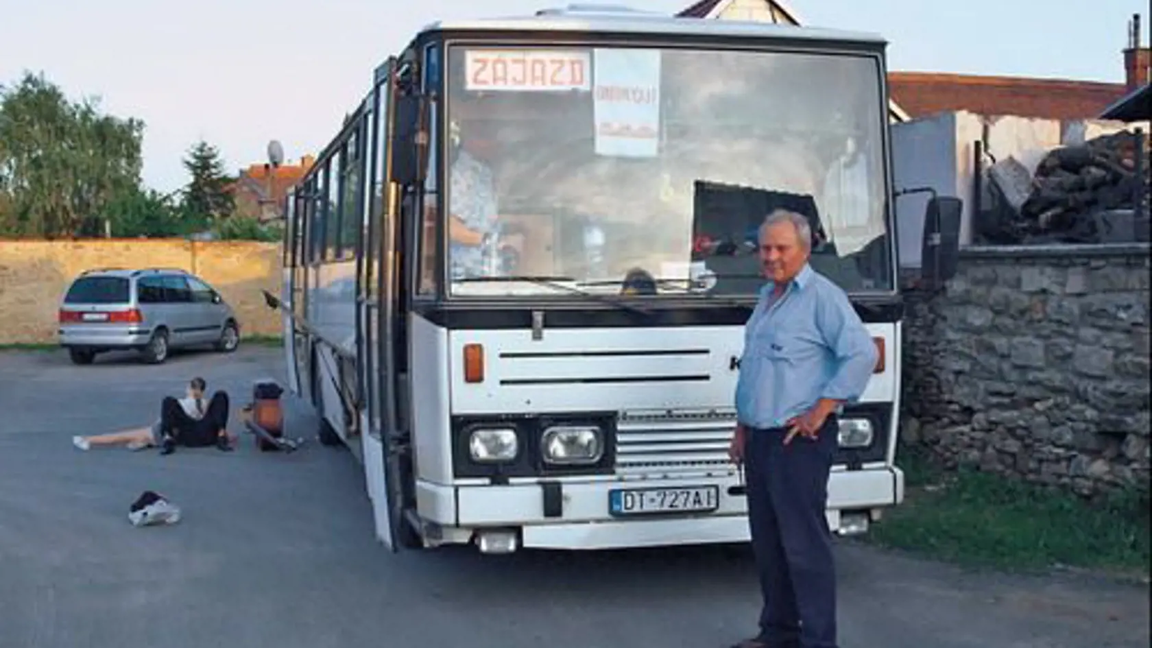 Dnes si objednávajú autobus výhradne z SAD. Vozí