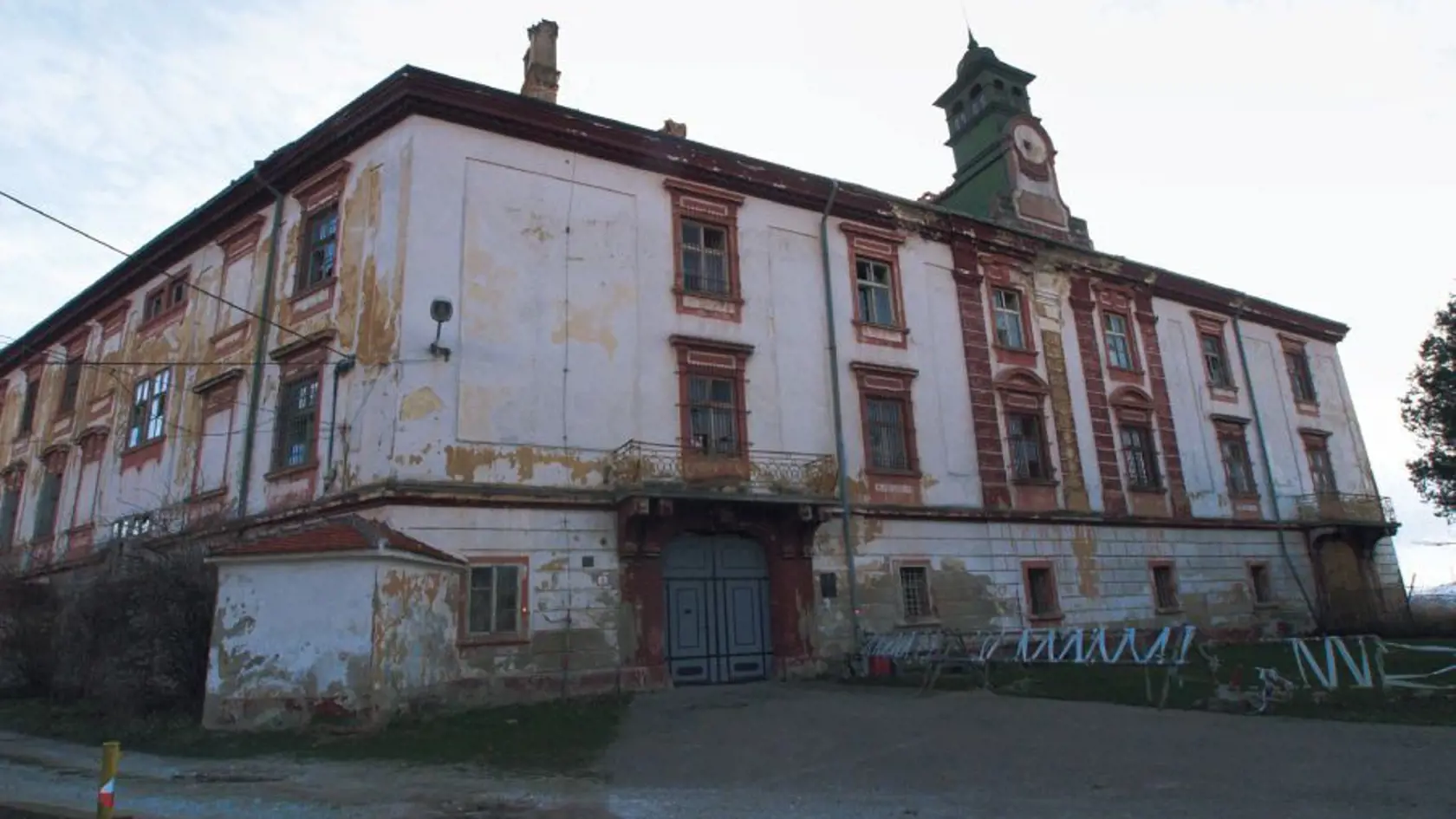 Grófske sídlo si pamätá slávu Erdödyovcov.