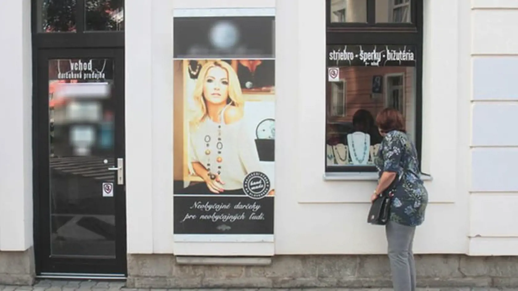 Nezaradená poslankyňa Martina Šimkovičová.