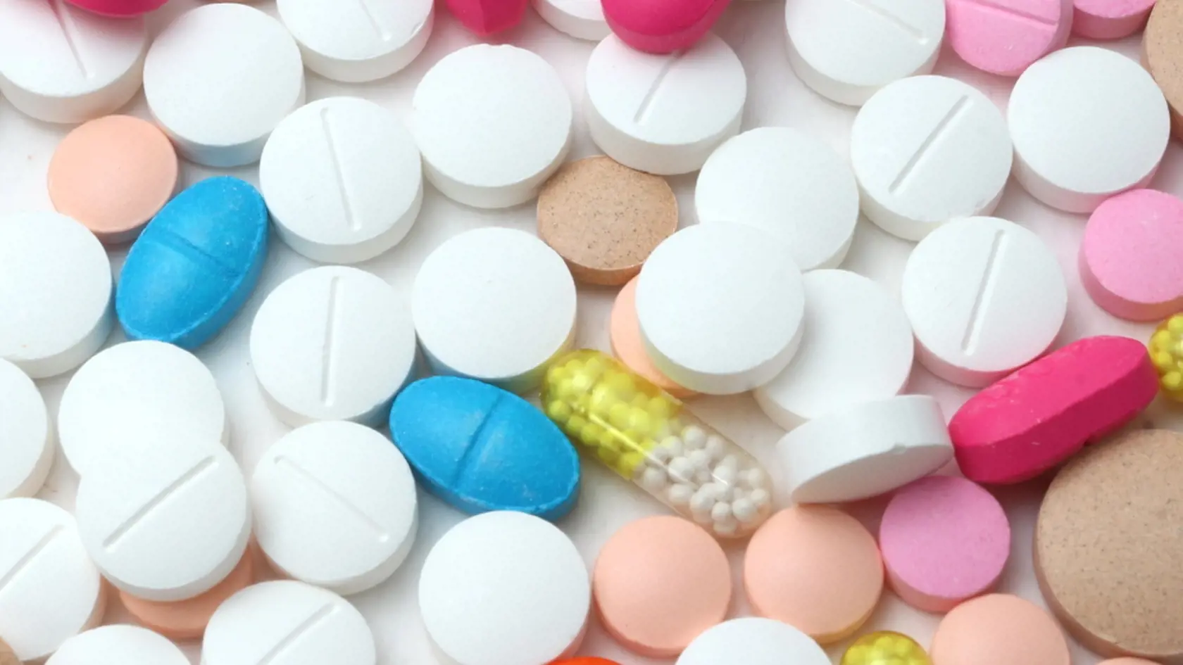 Antibiotiká ničia črevnú mikroflóru.