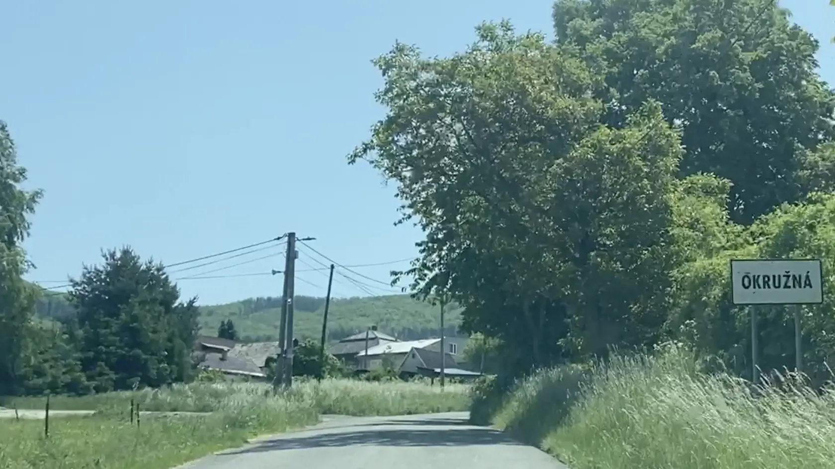 Okružná, rodisko Milky Zimkovej. Obec je vzdialená 13 km od Prešova.