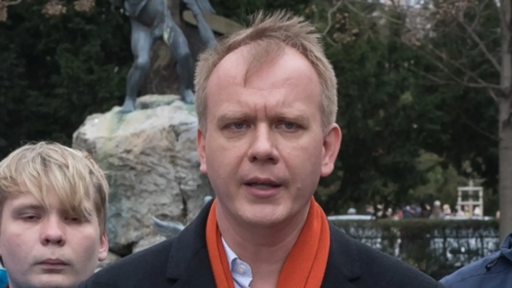 Spoločná tlačovka politických strán Progresívne Slovensko a Spolu v parku na Šafárikovom námestí. Na snímke je Miroslav Beblavý a Michal Truban.