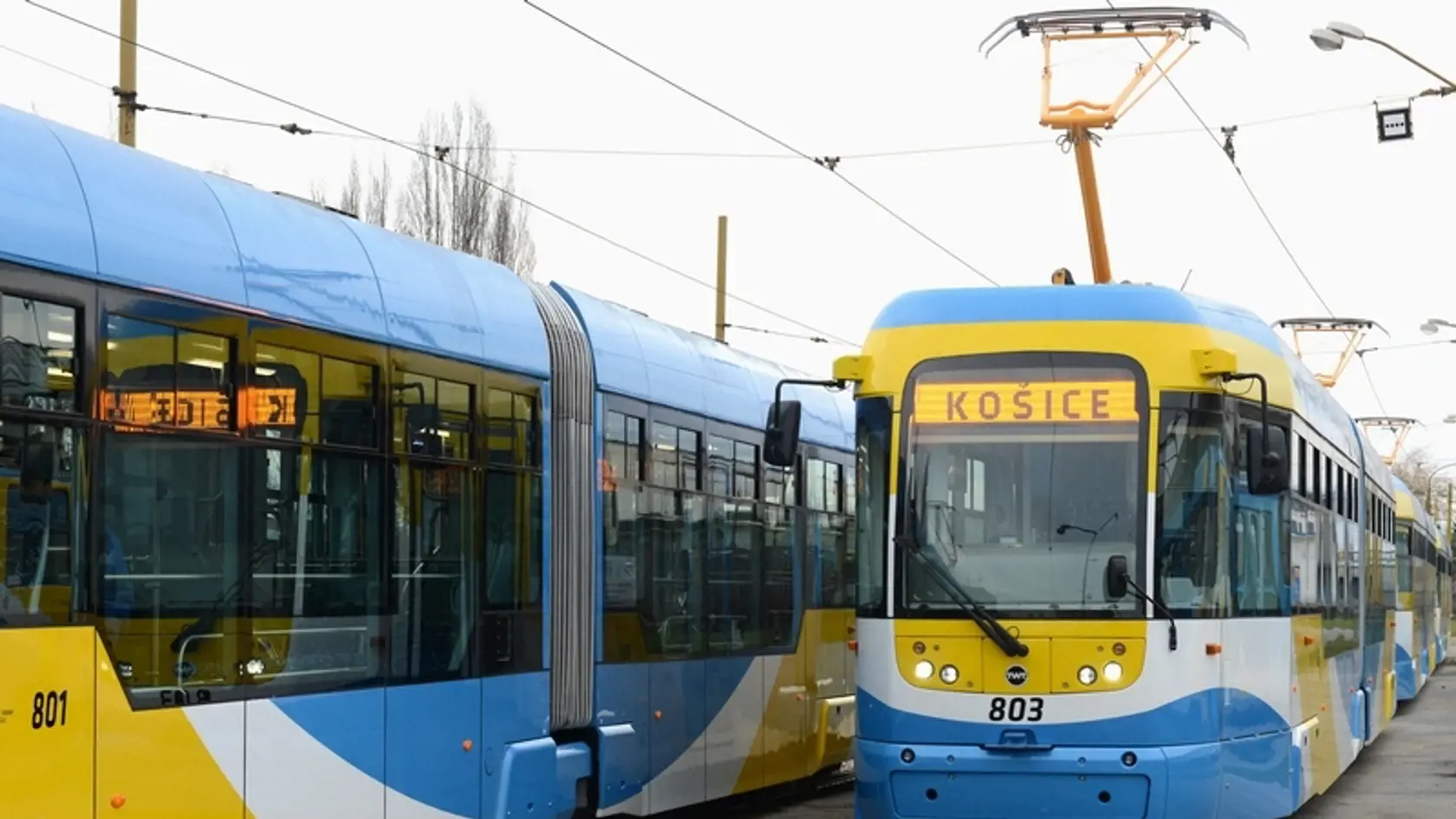 V Košiciach začali premávať nové električky.