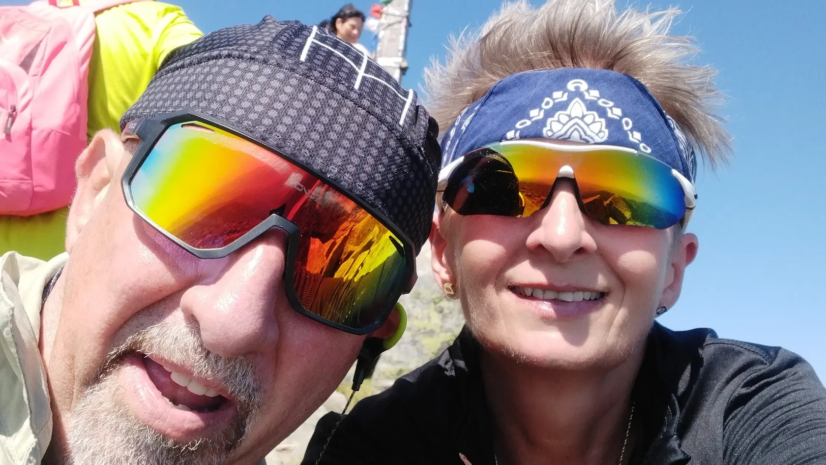 Alena je spolu s manželom vášnivá cyklistka a turistka. 