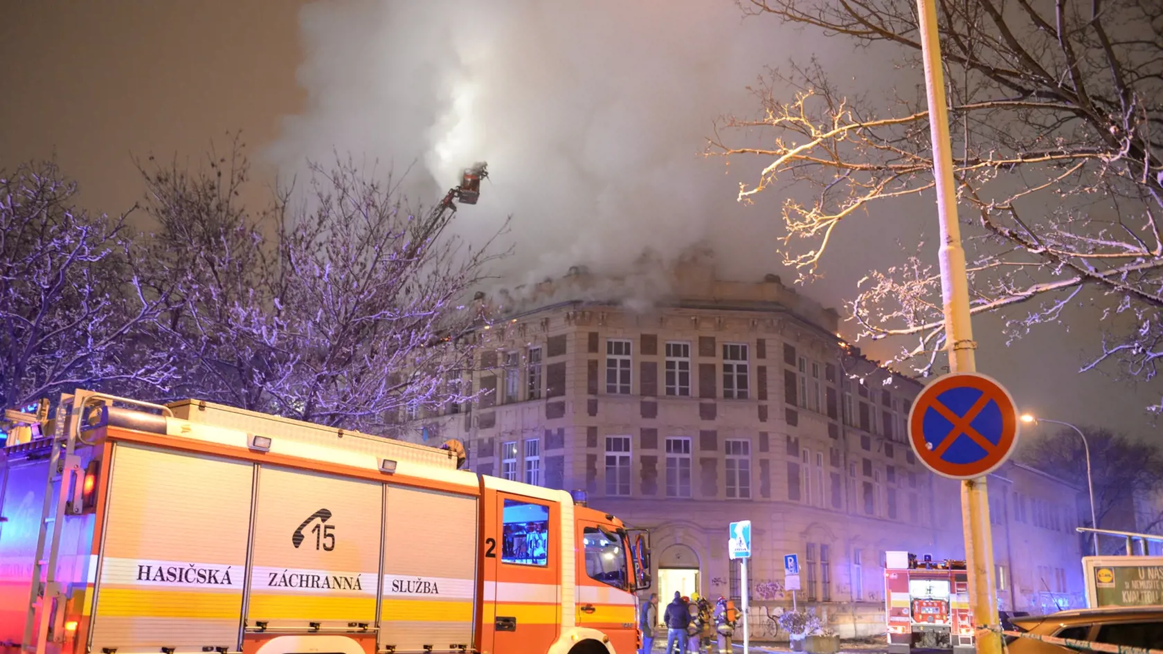 Hasiči museli dnes ráno v objekte opäť zasahovať, výjazd mali o 7.35 h.