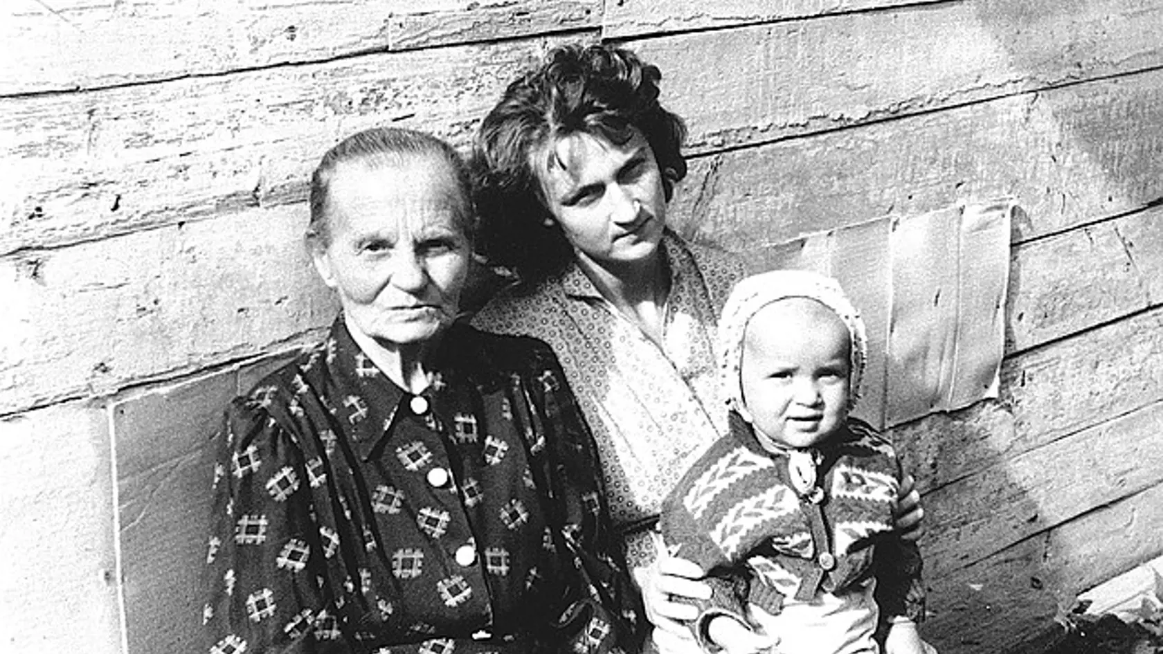 Žena pôvodom z Gruzínska tvrdila, že svojho syna Vladimira poslala do Ruska keď mal desať rokov. Uviedla, že ho poslala preč kvôli tomu, že detstve trpel zneužívaním a zanedbávaním od svojho nevlastného otca Georgiho. Rodina predtým keď žila chudobnom meste Metekhi v Gruzínsku.