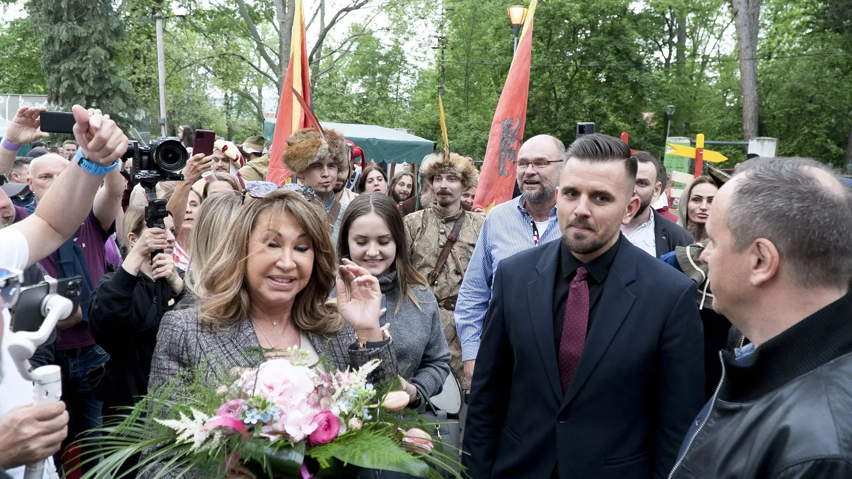 Do Pezinka Geissovcov priviezol minister hospodárstva Richard Sulík, ktorý ich predtým povodil po Devíne, Národnej rade SR aj Bratislavskom hrade.