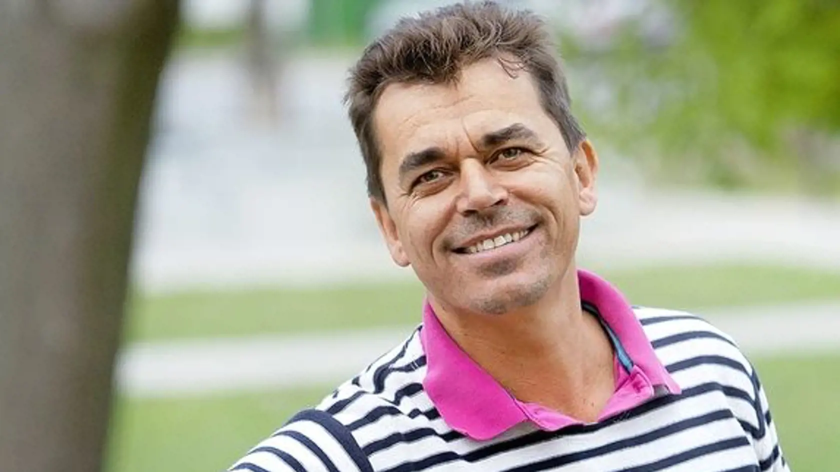 „Som chlap a ženské úkony ako líčenie sú mi na hony vzdialené.“