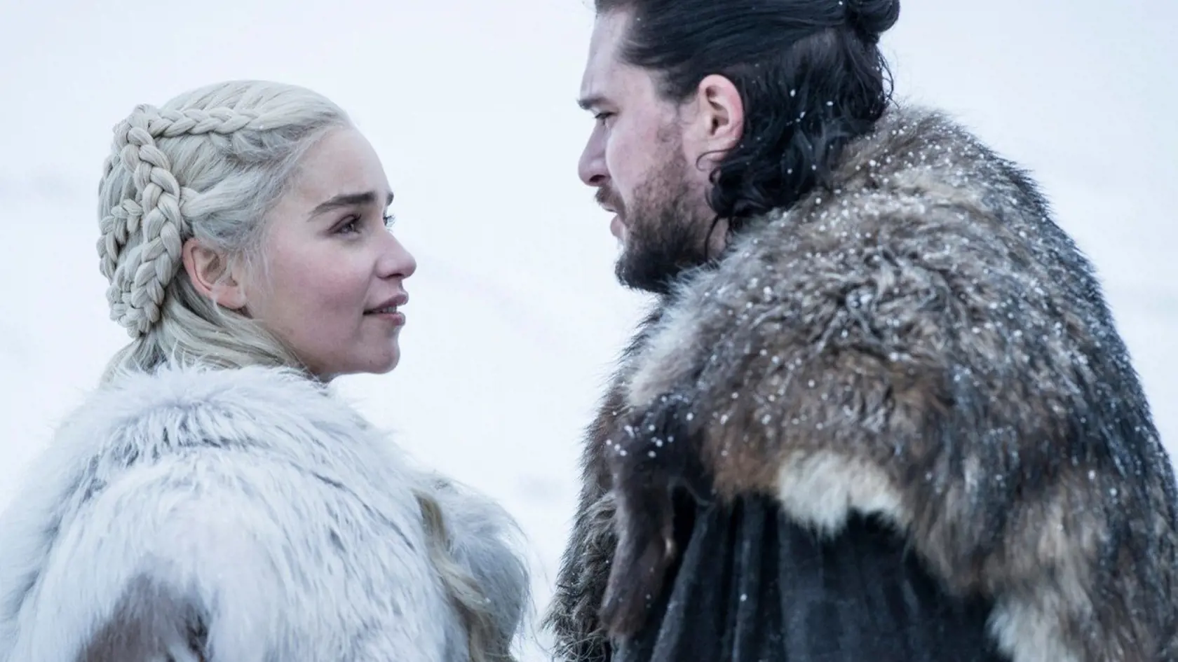 Jon Snow si nakoniec v seriáli budoval vzťah s Kráľovnou drakov Daenerys Targaryen, diváci túžili po tom, aby tomu tak bolo aj v realite.