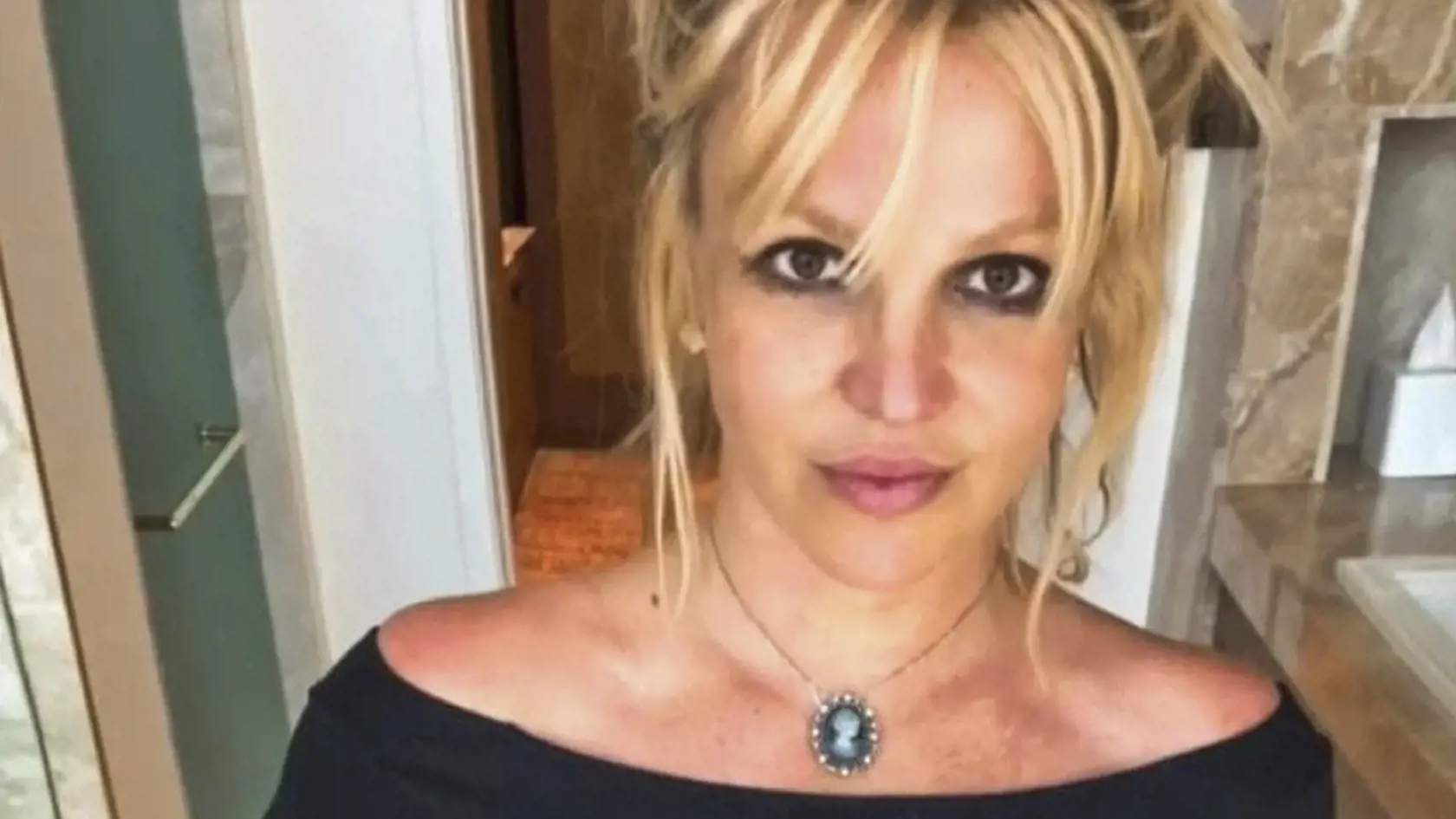 Kontroverzná hviezda Britney Spears, ktorá si za posledné roky prešla náročným osobným obdobím, ako aj následným sobášom a rozvodom, sa rozhodla prehovoriť o svojom pití a zneužití.