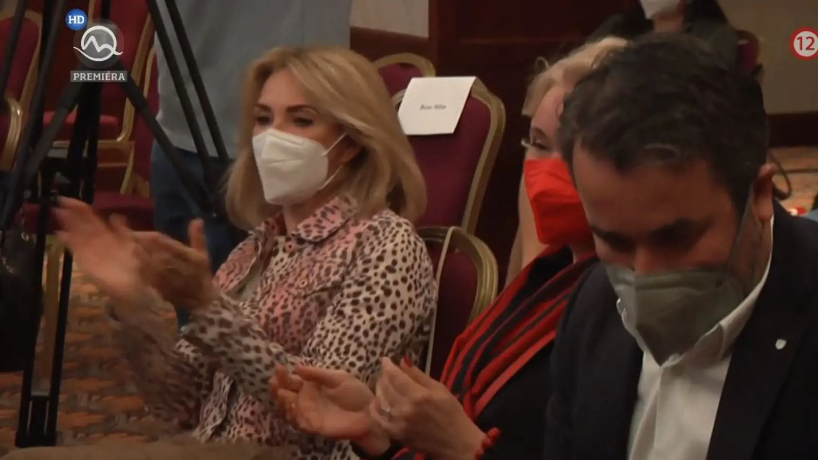 Zdena Studenková v štýlovej leopardej bundičke.