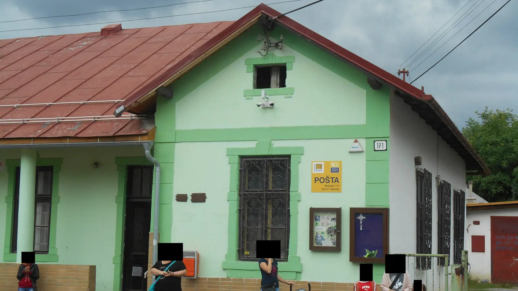 Obec: Nesluša okres Kysucké Nové Mesto Chceli by ste bývať v obci s takýmto názvom? Ten nemá nič spoločné s morálkou domácich. To od riečky Neslušanky, ktorá tu tečie, odvodili v dávnej minulosti jej meno.